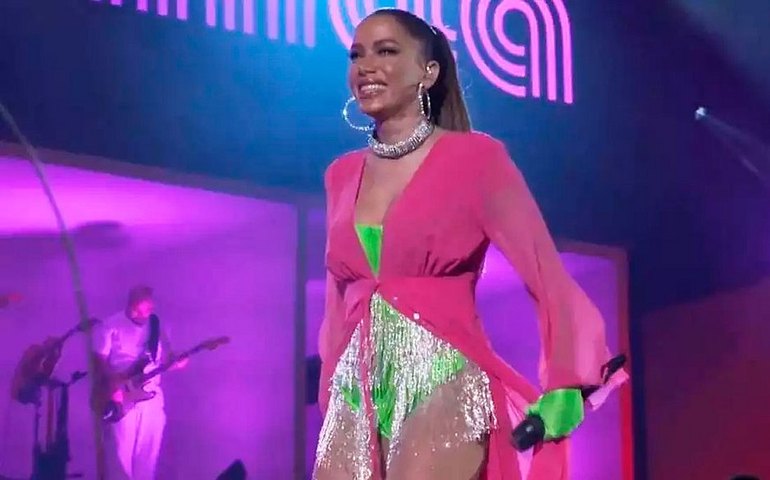 Anitta, Becky G e Tini estrelam campanha do WhatsApp sobre empoderamento feminino