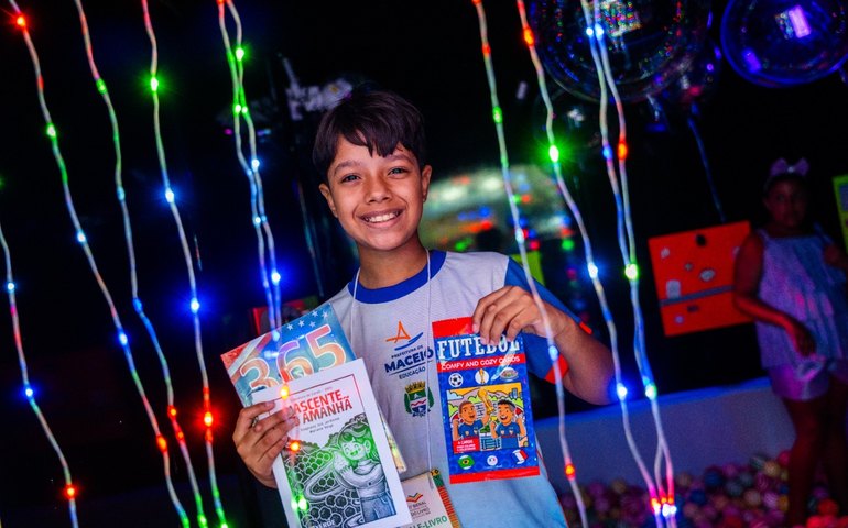 Bienal do Livro: Sala Sensorial da Semed Maceió encanta o público e reforça compromisso com a inclusão