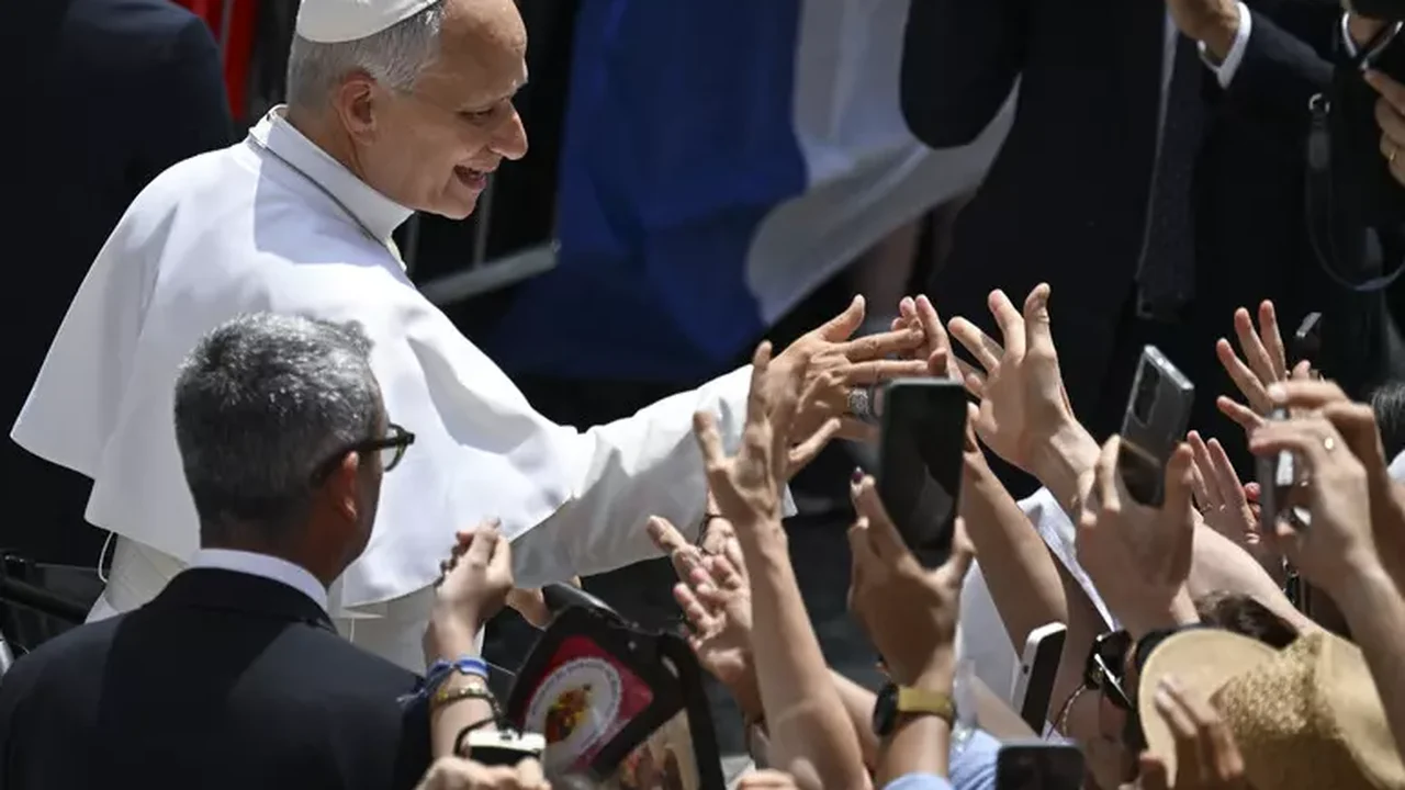 Papa Leão XIV pede respeito à dignidade humana na era da IA