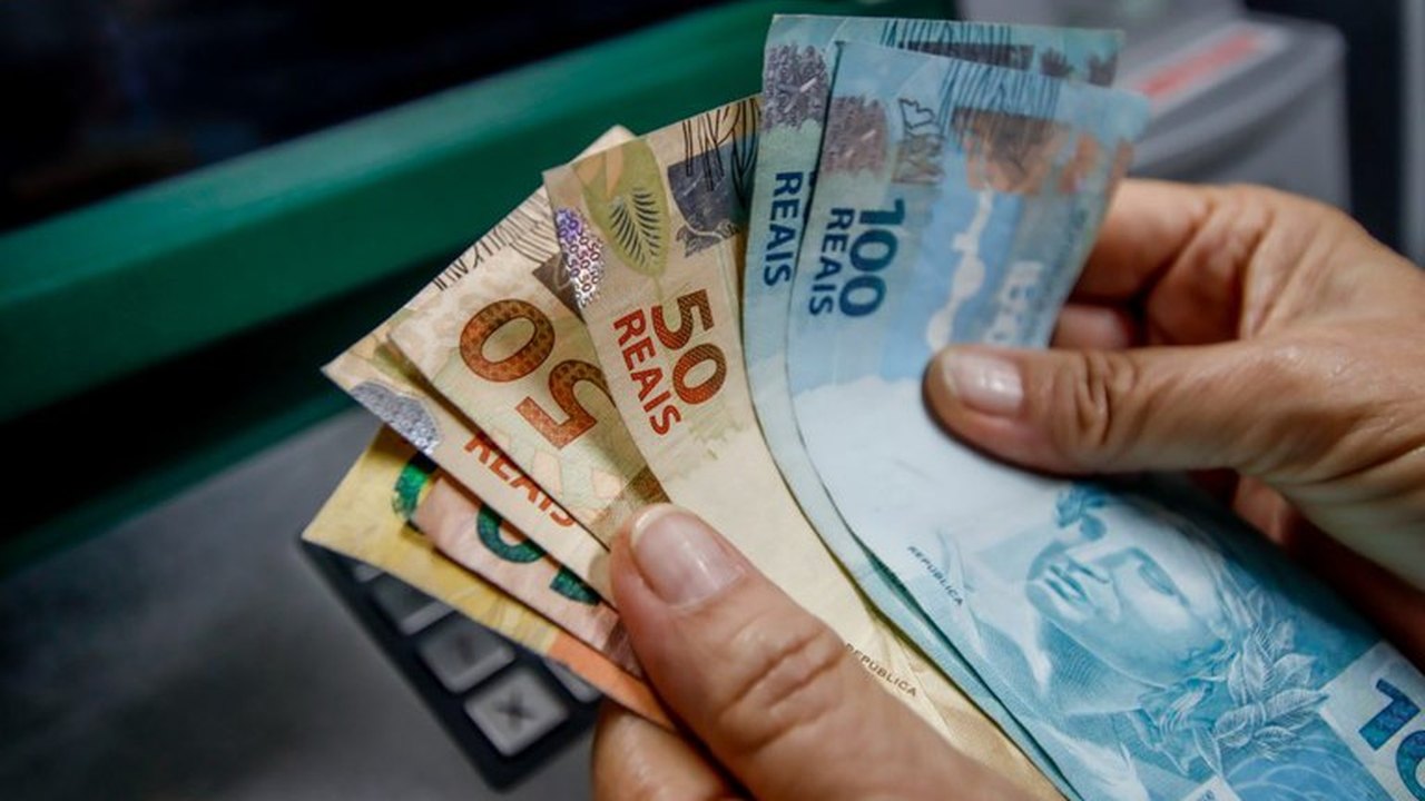 Prefeitura de Traipu antecipa salários de servidores