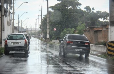 Saiba quais cuidados tomar no trânsito em dias de chuva
