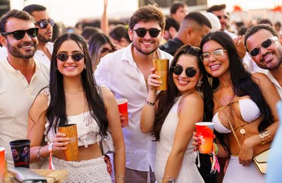 Réveillon Celebration lança combo “Only 4 Friends” e celebra a força das conexões verdadeiras