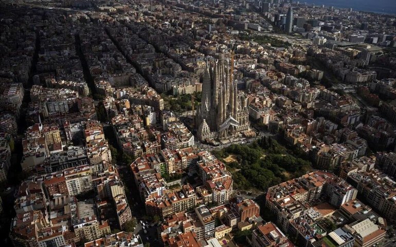 Arqueólogos desvendam segredos de enterros medievais em mosteiro de Barcelona