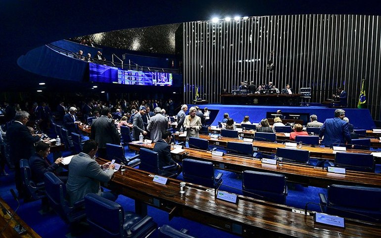 Senado aprova, por 70 votos a 2, projeto de renegociação das dívidas dos Estados com a União