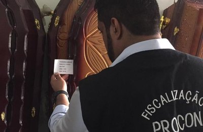 Dia de Finados: confira pesquisa de preços de itens e serviços do Procon Maceió