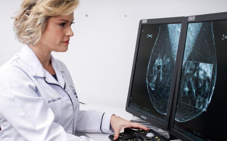 Outubro Rosa: campanha destaca a importância do diagnóstico precoce