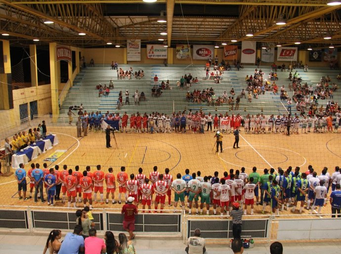 Yale Fernandes destaca geração de emprego entre os grupos da 5ª Copa de Futsal