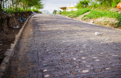 Prefeitura de Palmeira conclui obra de drenagem e pavimentação da Serra Padre Cícero