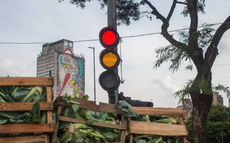SP tem alta de 91% de casos de vandalismo ou furto de fios de semáforos