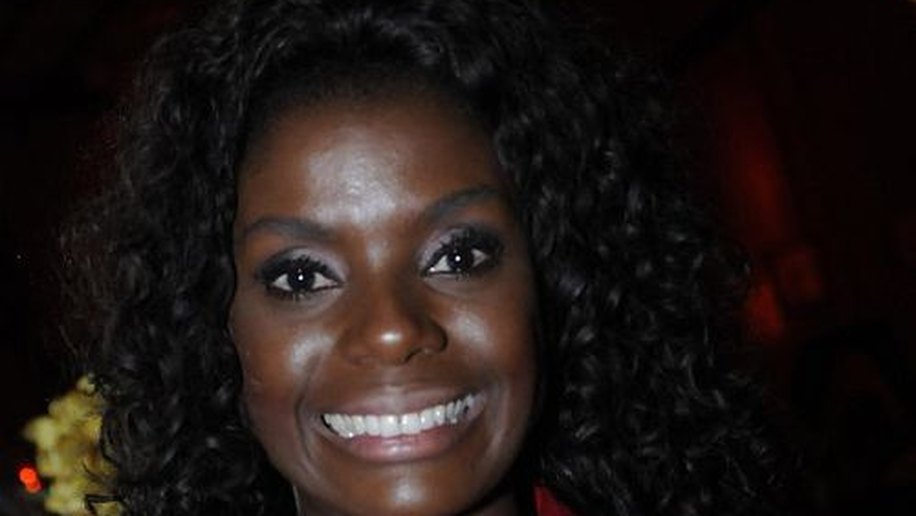 Adriana Alves será mãe de Cirilo em Carrossel