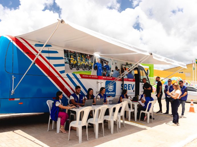 Ônibus da Seprev levará serviços essenciais à população de Penedo