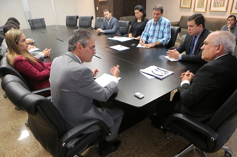 Presidente do TJ/AL discute construção do novo Fórum de Maceió