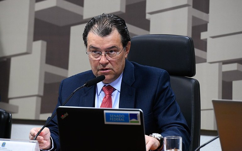Eduardo Braga: votação hoje no Senado de projeto contra decreto do IOF é 'provável'