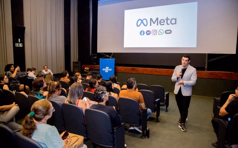 Especialista orienta sobre uso de Inteligência Artificial durante o Inova Penedo