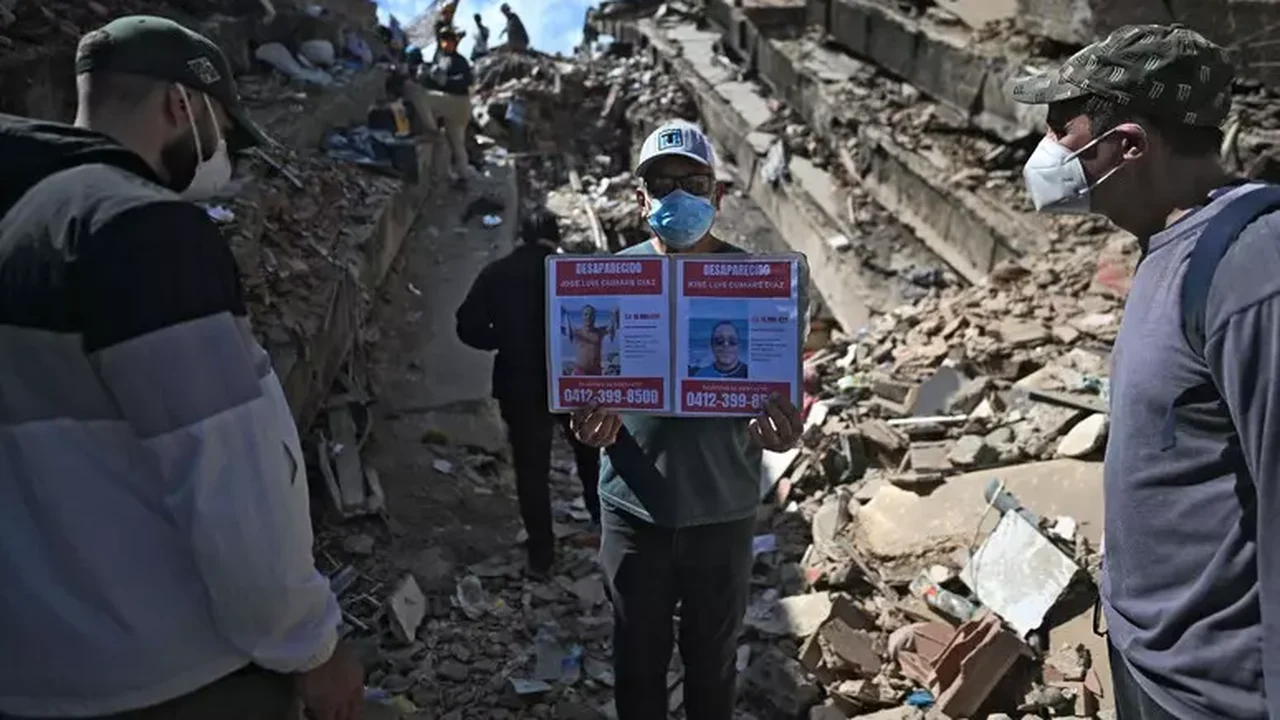 Buscas por sobreviventes entram em fase final após terremotos devastarem Venezuela