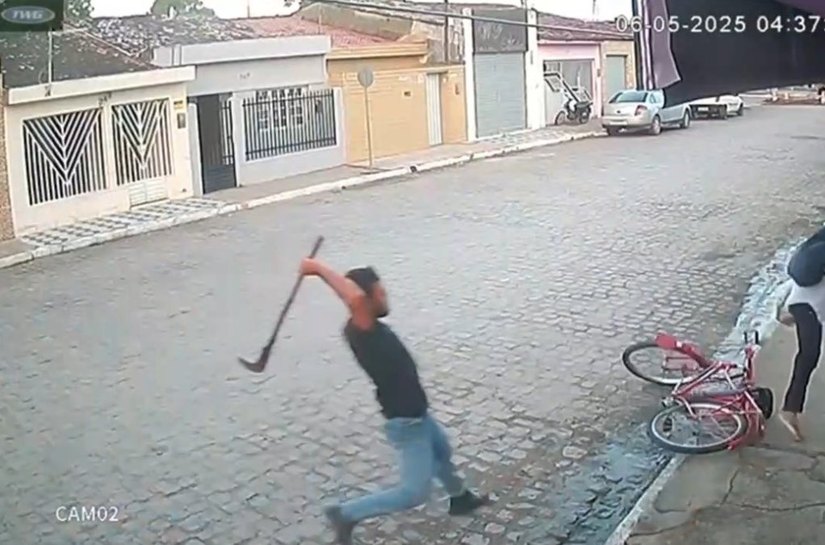 Homem é morto com 15 golpes de foice em Campo Alegre