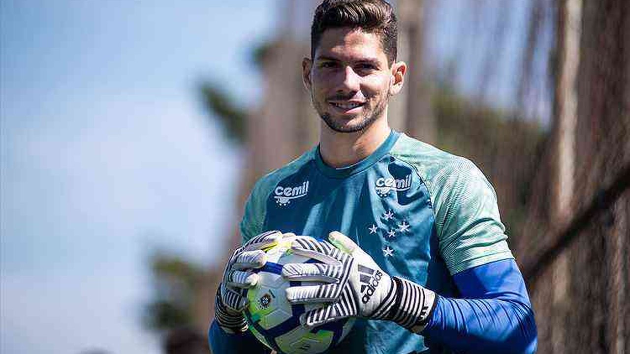 Cruzeiro deve ter retorno do goleiro Lucas França e empréstimo de Zé Eduardo