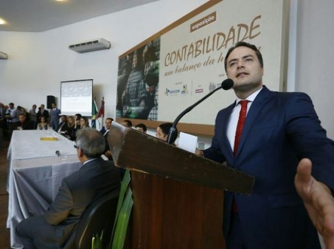 Renan regulamenta Lei Anticorrupção e envia à ALE Lei da Transparência