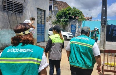 Alurb orienta moradores da Chã da Jaqueira sobre descate correto de residuos no Ecoponto