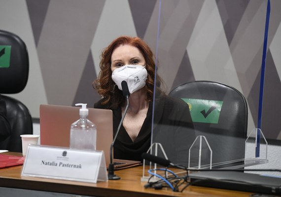 Não há como mensurar quantos morreram por desinformação, afirma Pasternak na CPI
