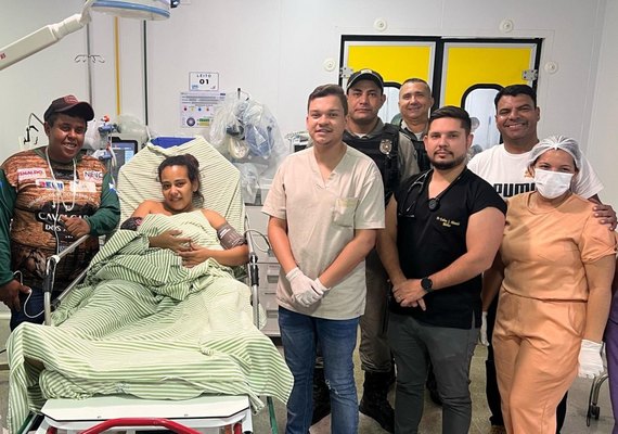 Equipe da UPA Jacintinho faz parto de gestante que entrou em trabalho de parto antes de chegar à maternidade