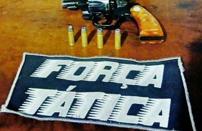 Em Arapiraca, Tática do 3º BPM prende indivíduo com revólver nesta terça-feira de carnaval