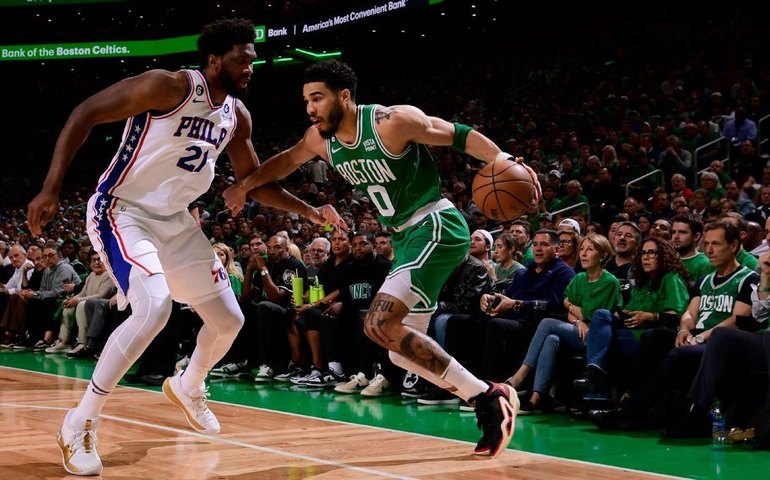 Tatum supera recorde de Curry e celebra atuação histórica após críticas: 'Estou aliviado'