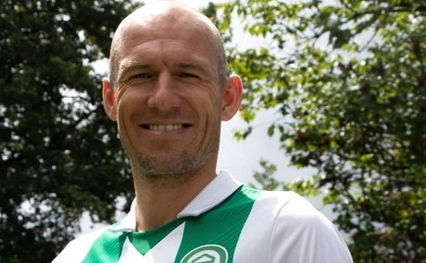 Robben desiste de aposentadoria para jogar no Groningen, clube que o revelou