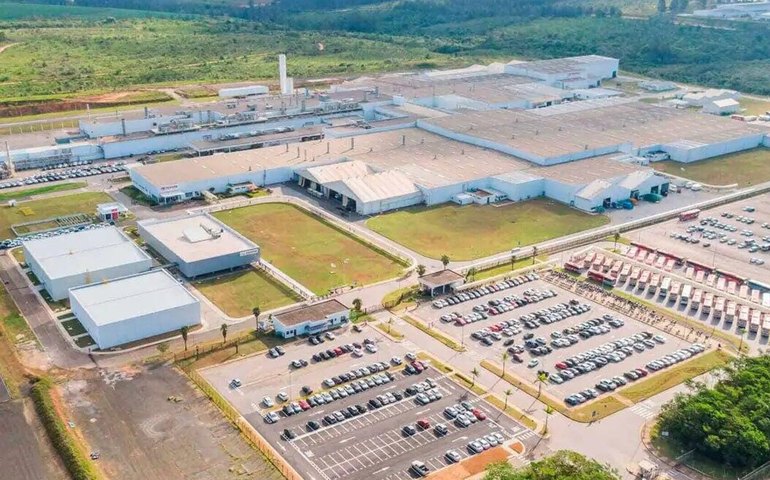 Toyota suspende produção em Indaiatuba e prevê retomada apenas em 2026