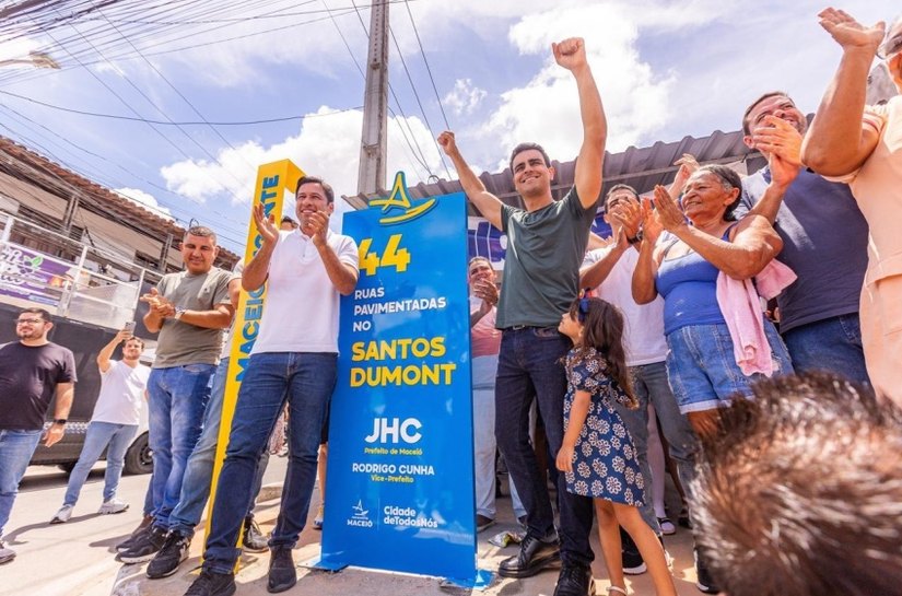 JHC entrega 120 ruas pavimentadas e leva infraestrutura à parte alta de Maceió