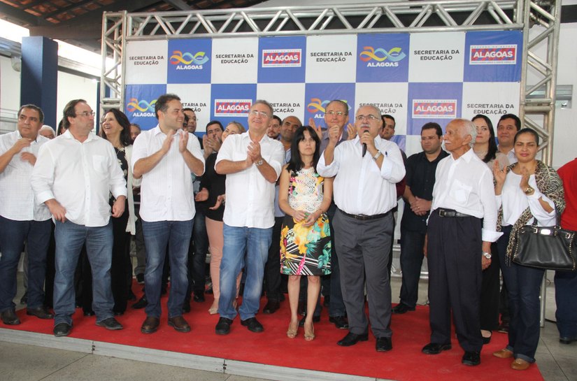 Rogério Teófilo recebeu governador em entrega de obras em Arapiraca