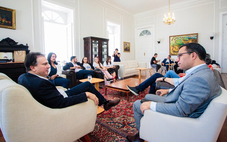 Ministro da Educação enaltece Cartão Escola 10 e elogia ampliação do ensino integral em Alagoas