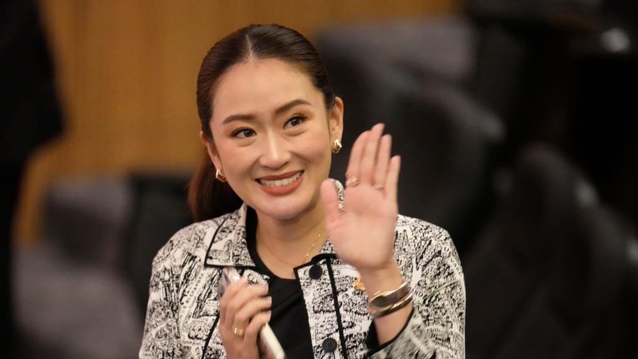 Deputados tailandeses elegem Paetongtarn Shinawatra como a nova primeira-ministra do país