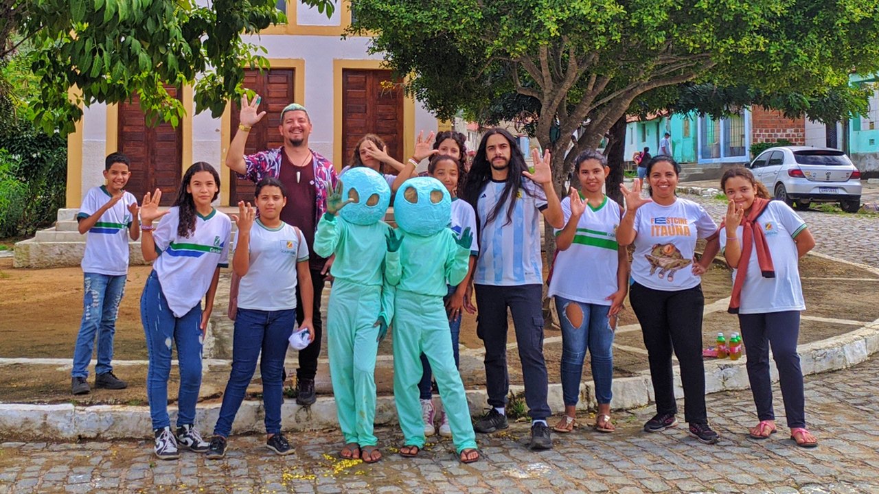 Estudantes de Caruaru estão gravando filmes na zona rural