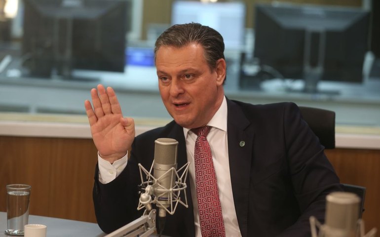 Ministro da Agricultura e Pecuária é ouvido na CPI do MST