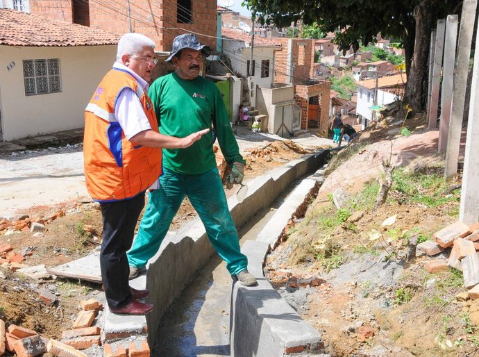 Operação Inverno: Prefeitura intensifica obras em áreas de risco de Maceió