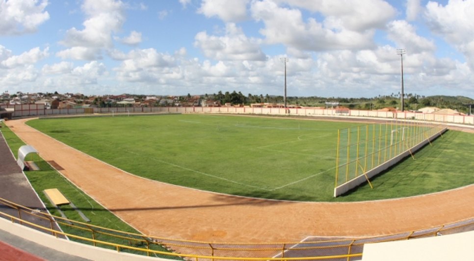 Foto: Estádio Augusto Franco, o francão