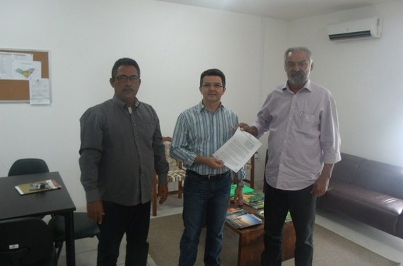 Emater-AL firma convênio com Prefeitura de Carneiros