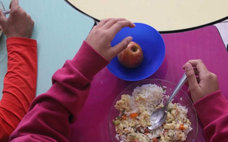 Governo federal reduz para 15% o limite de ultraprocessados na merenda escolar
