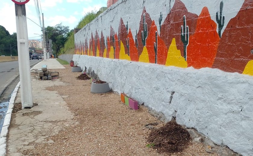 Objetos são furtados de ponto revitalizado no bairro do Jacintinho