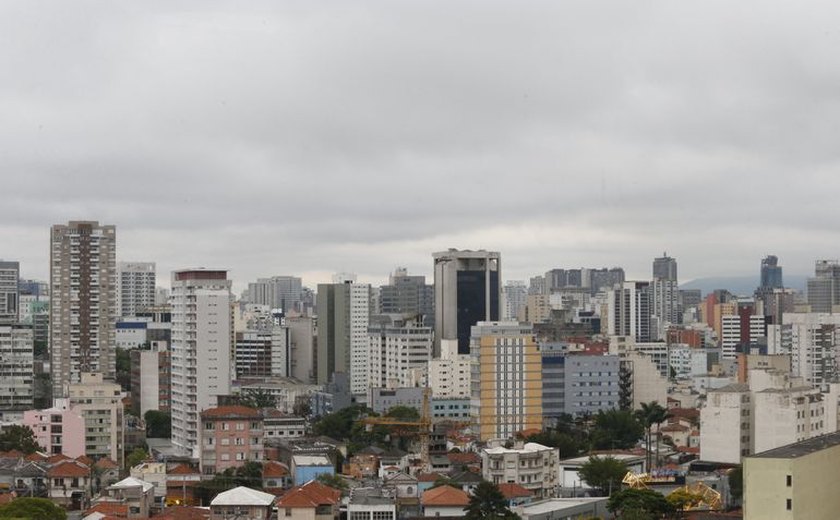 Desabamento de teto mata um na Grande São Paulo