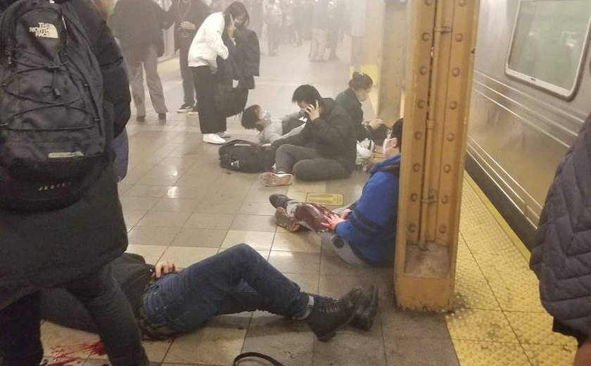 Tiroteio em estação de metrô de Nova York deixa 1 morto e 5 feridos