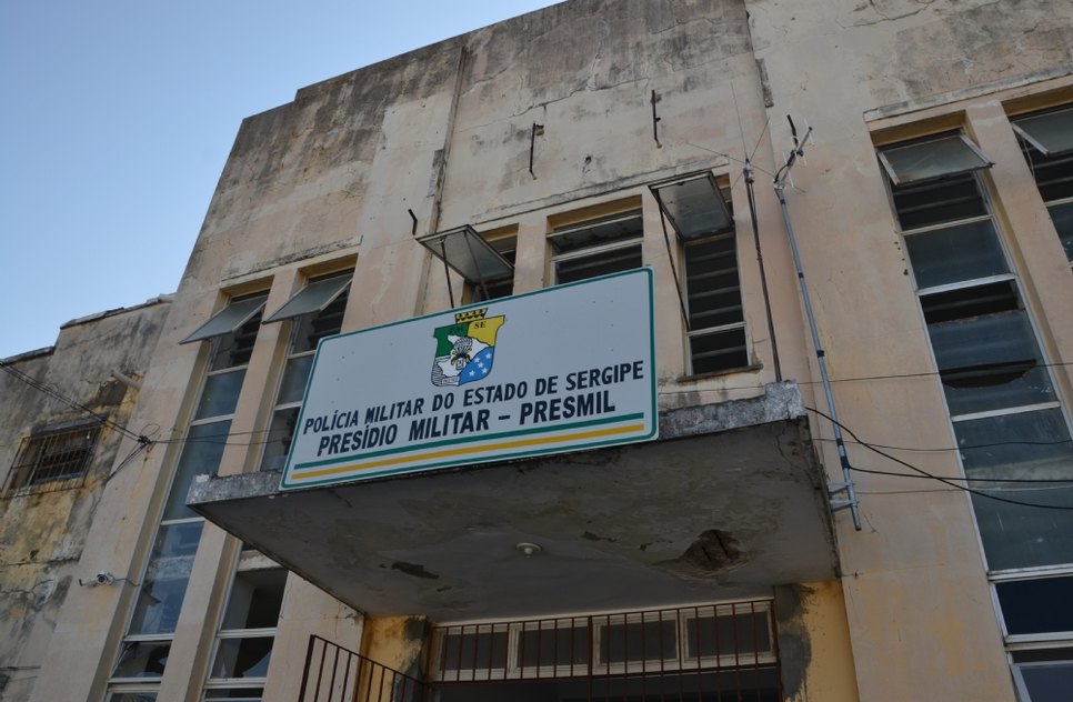 Interno é agredido com barra de ferro dentro do Presídio Militar em Aracaju