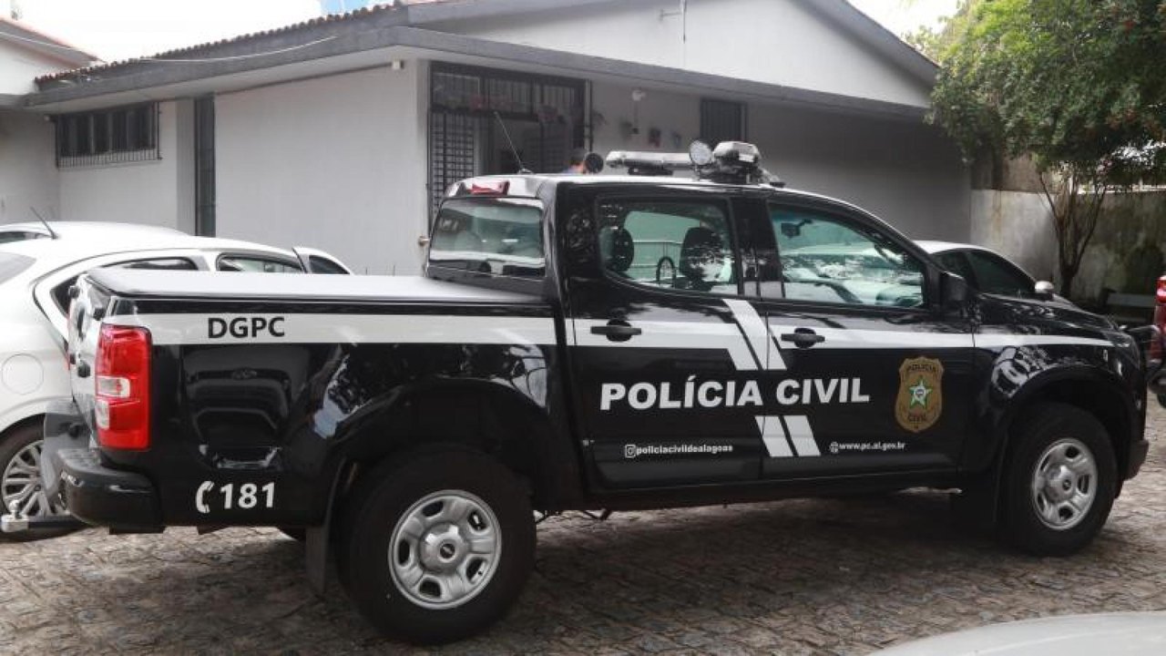 Polícia Civil cumpre mandados de prisão contra suspeitos de violência doméstica em Maceió