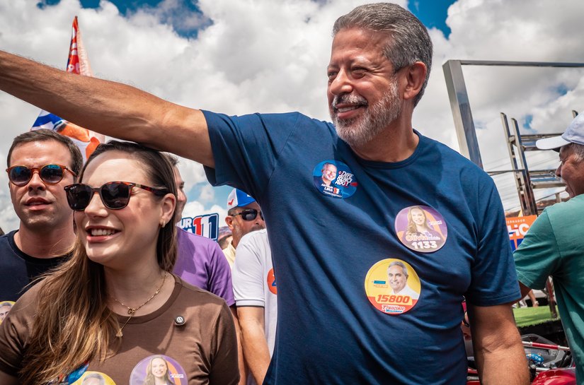 Arthur Lira amplia força e lidera quarta pesquisa consecutiva para o Senado em Alagoas