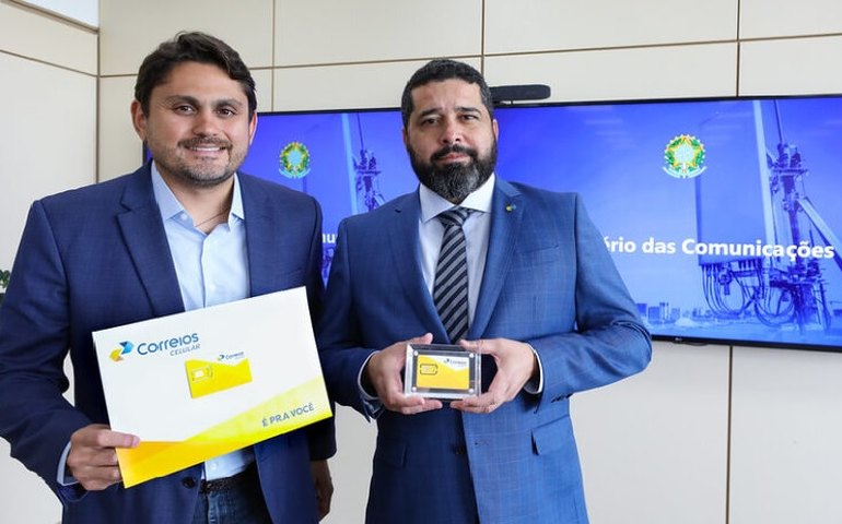 Governo envia chips de celular para ajuda à área Yanomami, em que não há sinal