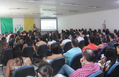 Profissionais de saúde participam de capacitação sobre uso de materiais reprocessáveis 