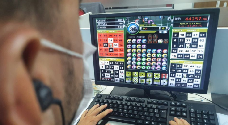Polícia fecha estabelecimento de jogos eletrônicos de azar na Zona Sul de Aracaju / Foto: Divulgação/PMSE