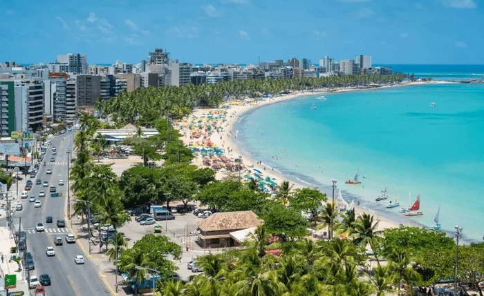 Céu deve alternar entre sol e nuvens em Maceió durante o feriado
