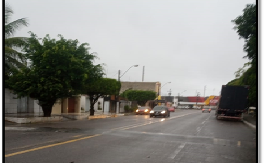 Vereador Aldo Loureiro pede ao DMTT repintura de lombadas no bairro Cidade Universitária